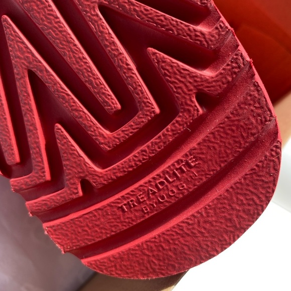 UGG CLASSIC SAMBA RED SUEDE MINI SIDE LOGO BOOTS - Picture 15 of 16